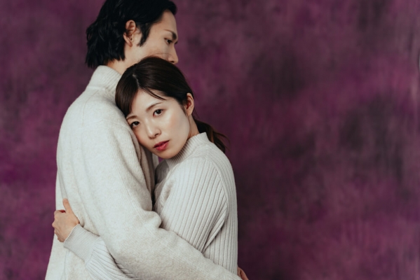 日常を忘れたい―ママ、妻…役割を脱ぎ捨てて「私」を取り戻す女風体験